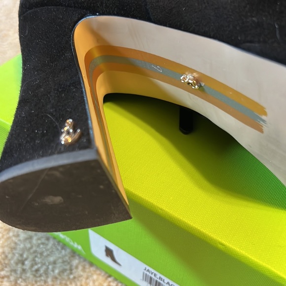 Excellent condition Sam Edelman, Jaye, Suede Boot - Picture 4 of 8